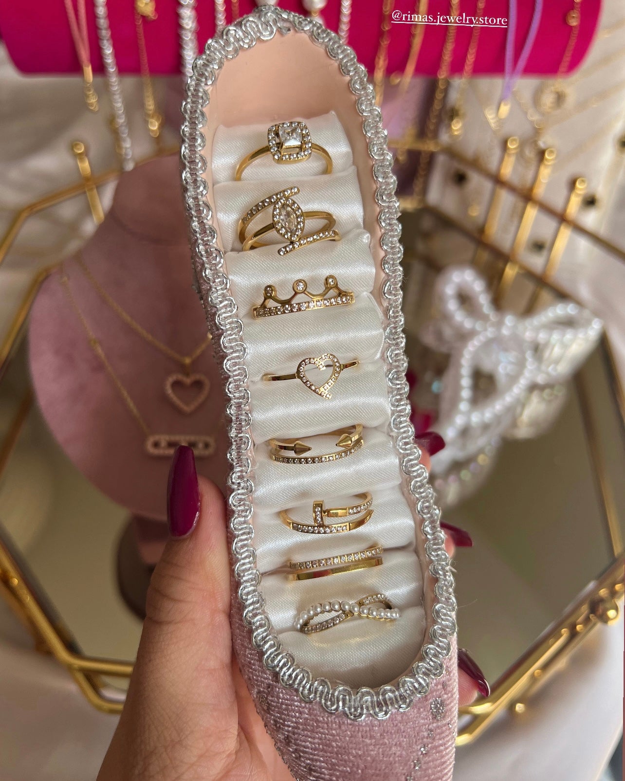 Talon décoratif organisateur de bagues