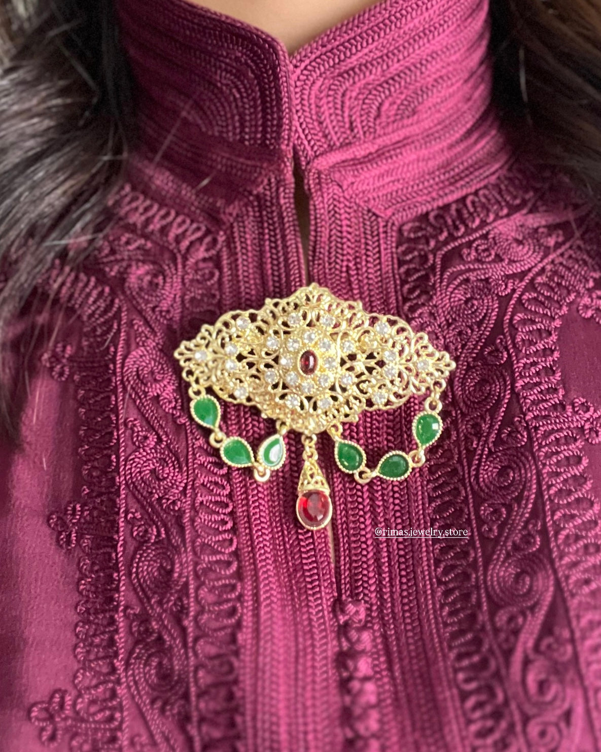 Broche style 2
