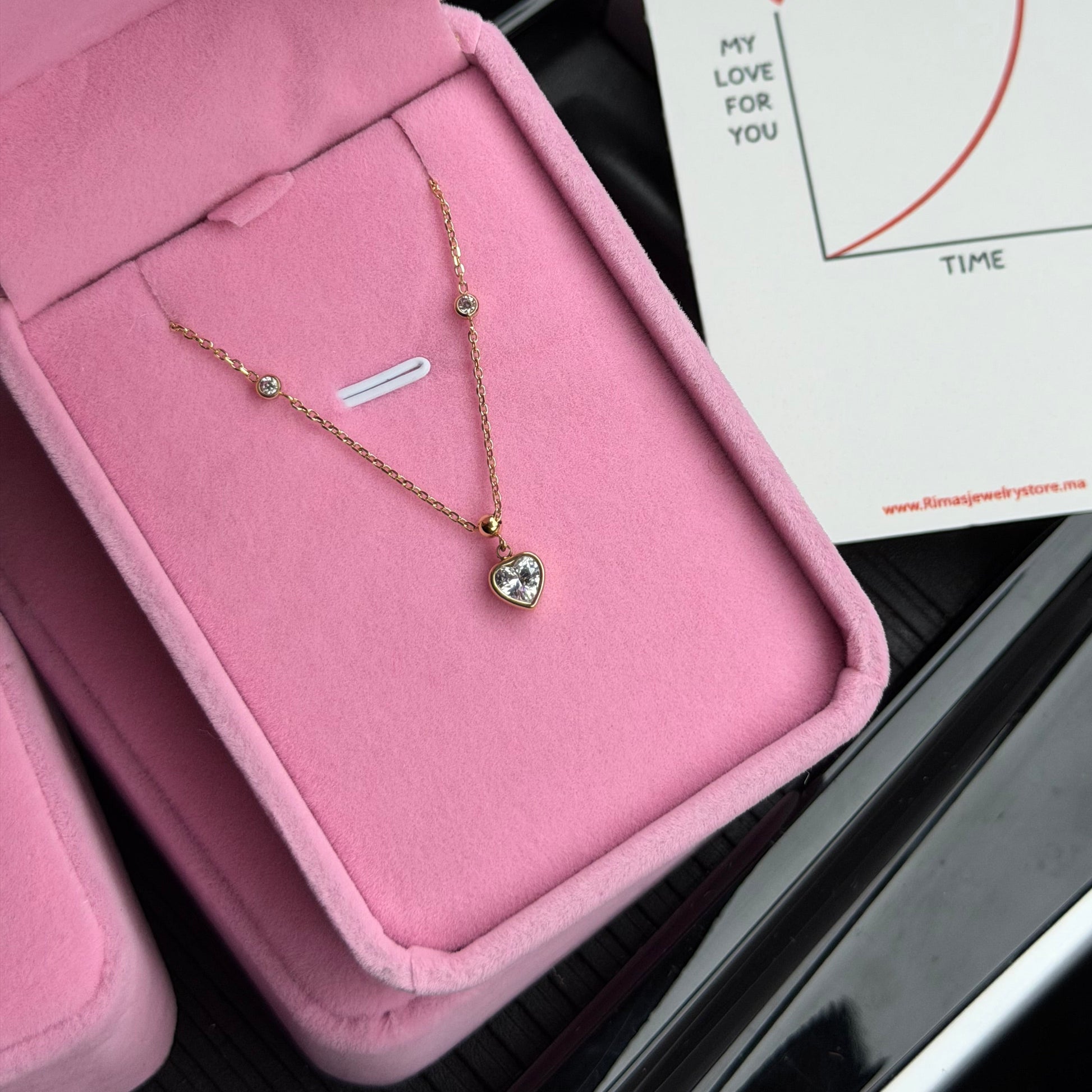 Collier-femme-motif-coeur-cadeau-valentin-gift