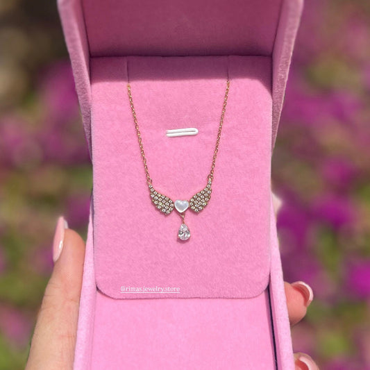 Collier Angel doré avec pendentif délicat dans coffret rose Rimas cadeau Maroc