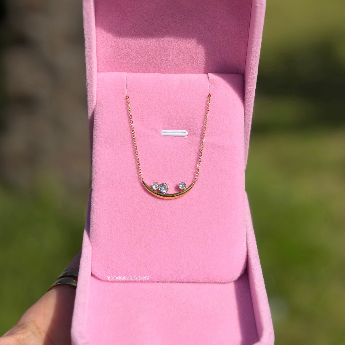 collier femme-tendance-brillant-elegant-cadeau-femme