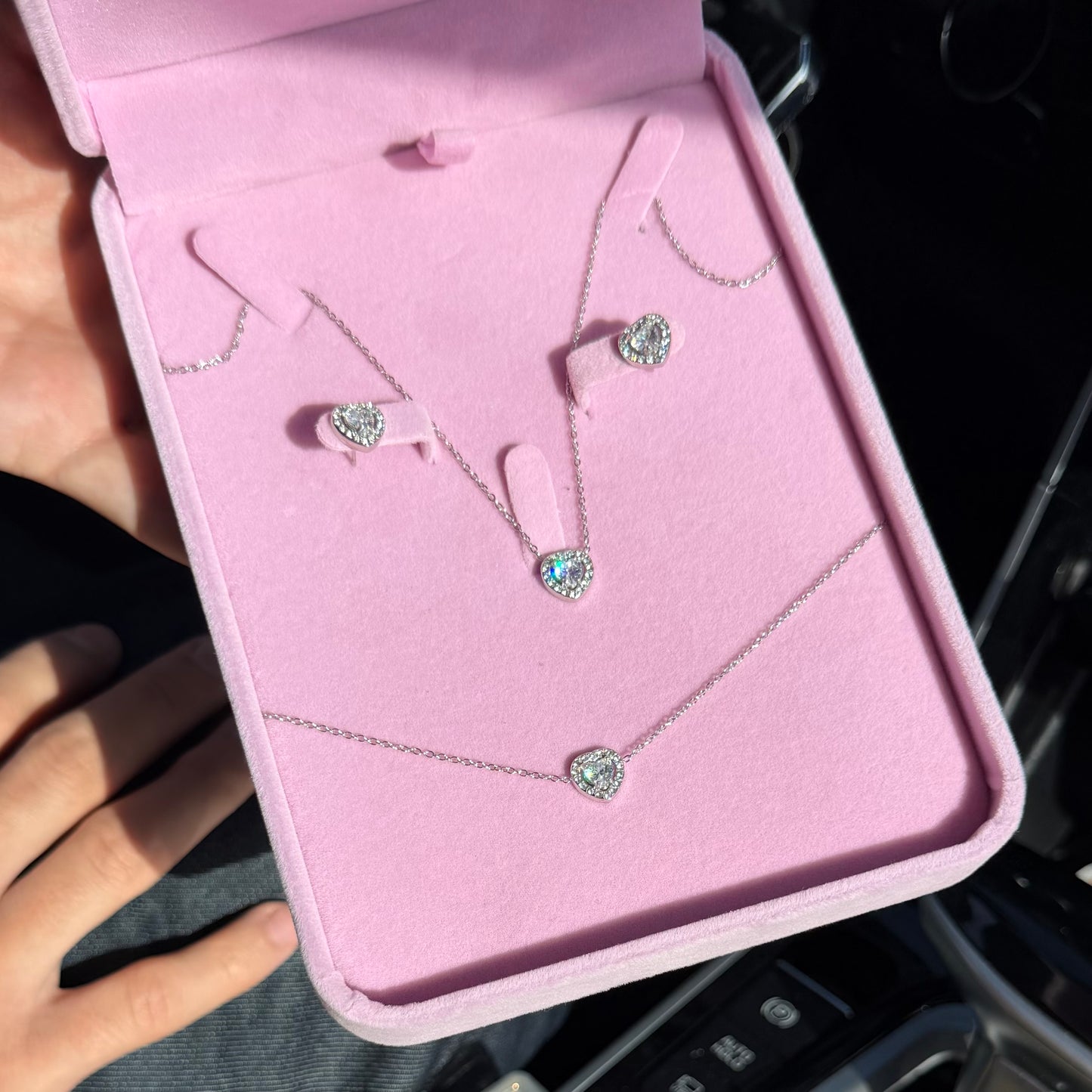 Parure Eternal Love argentée lumineuse collier bracelet et boucles assortis